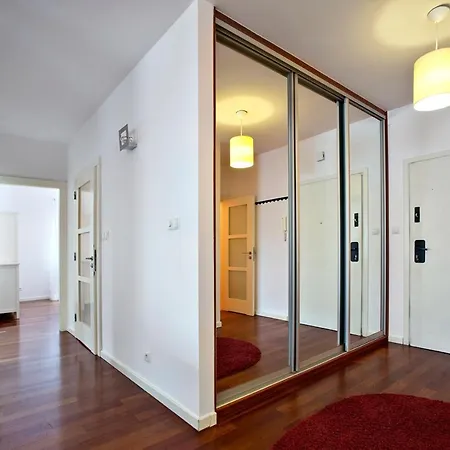 Apartmán 3 Bedrooms Zoliborz Gwiazdzista *