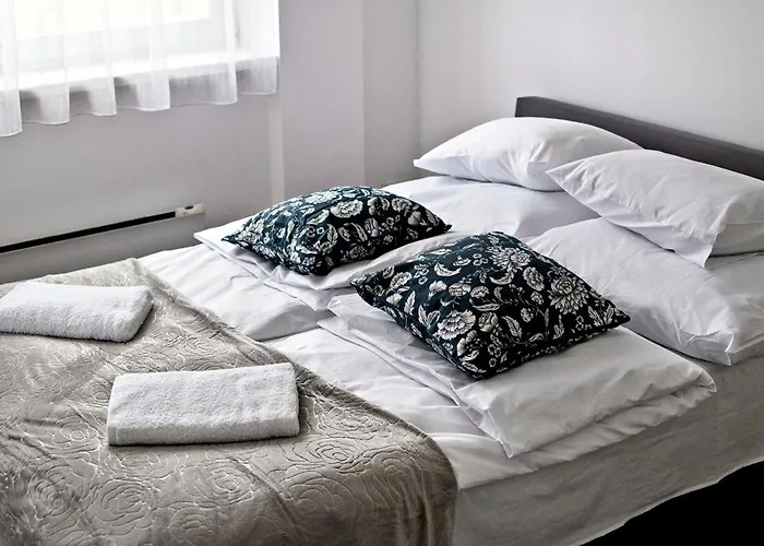 3 Bedrooms Zoliborz Gwiazdzista *